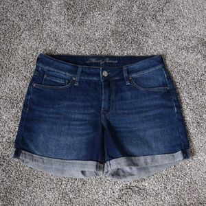 Dark wash cuffed Mavi Jeans denim shorts size 29